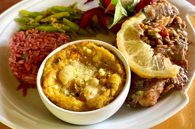 Half-day 3-Course Cocoa Lunch Tour in Trinidad - Three courses at Cafe Mariposa Gardens