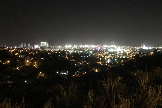 Night Street Food Tasting Tour in Trinidad - The guide can make or break the evening