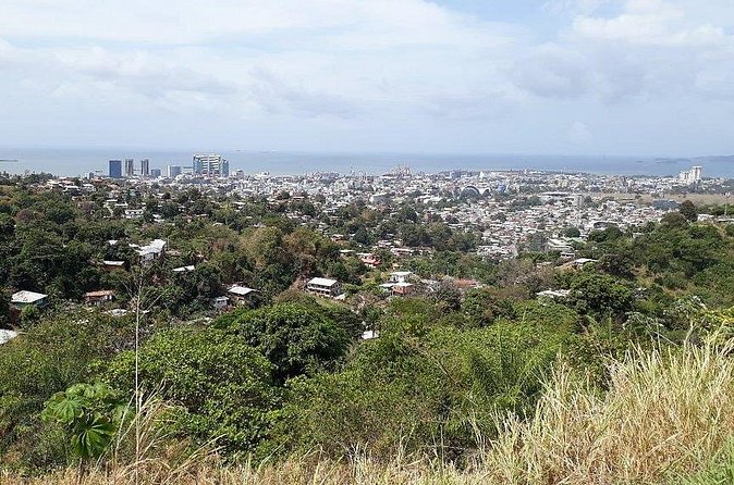 Trinidad Highlights and Scenic Drive Tour - Maracas Lookout and the first view of the beach